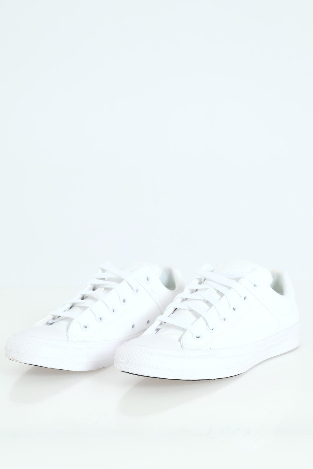 All Star Chuck Taylor High Street Ox Sneaker - White