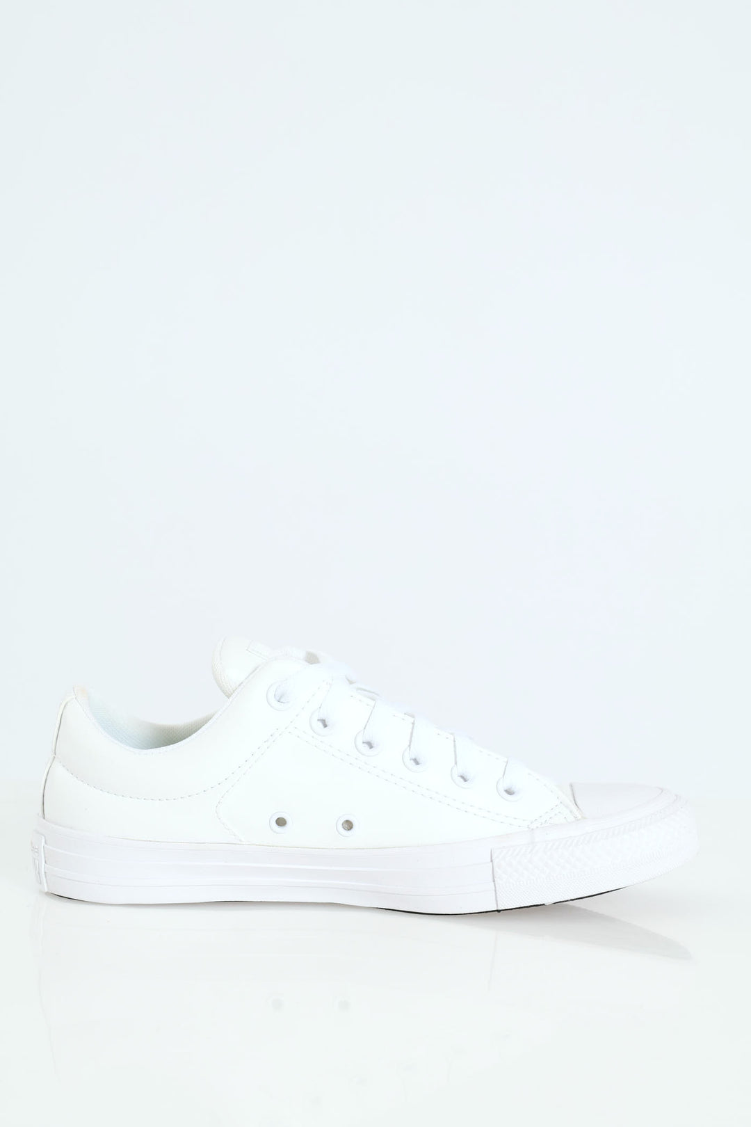 All Star Chuck Taylor High Street Ox Sneaker - White