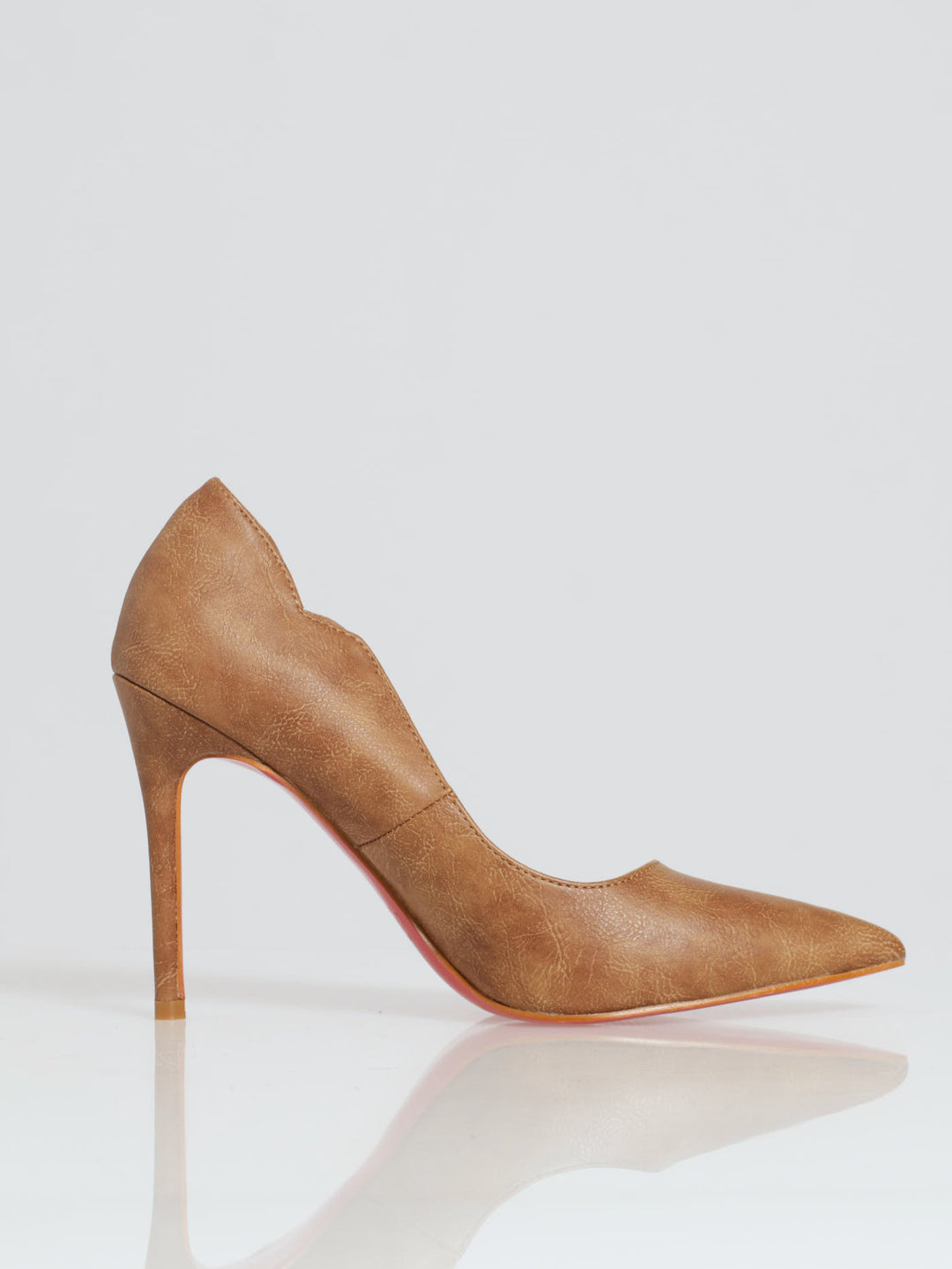 Lola Scallop Edge Court Heel - Brown