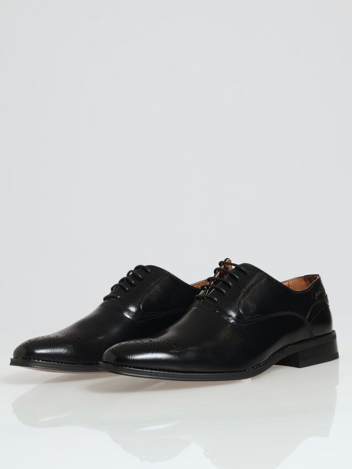 Toe Pin Punch Pattern Lace Up Oxford Shoe - Black