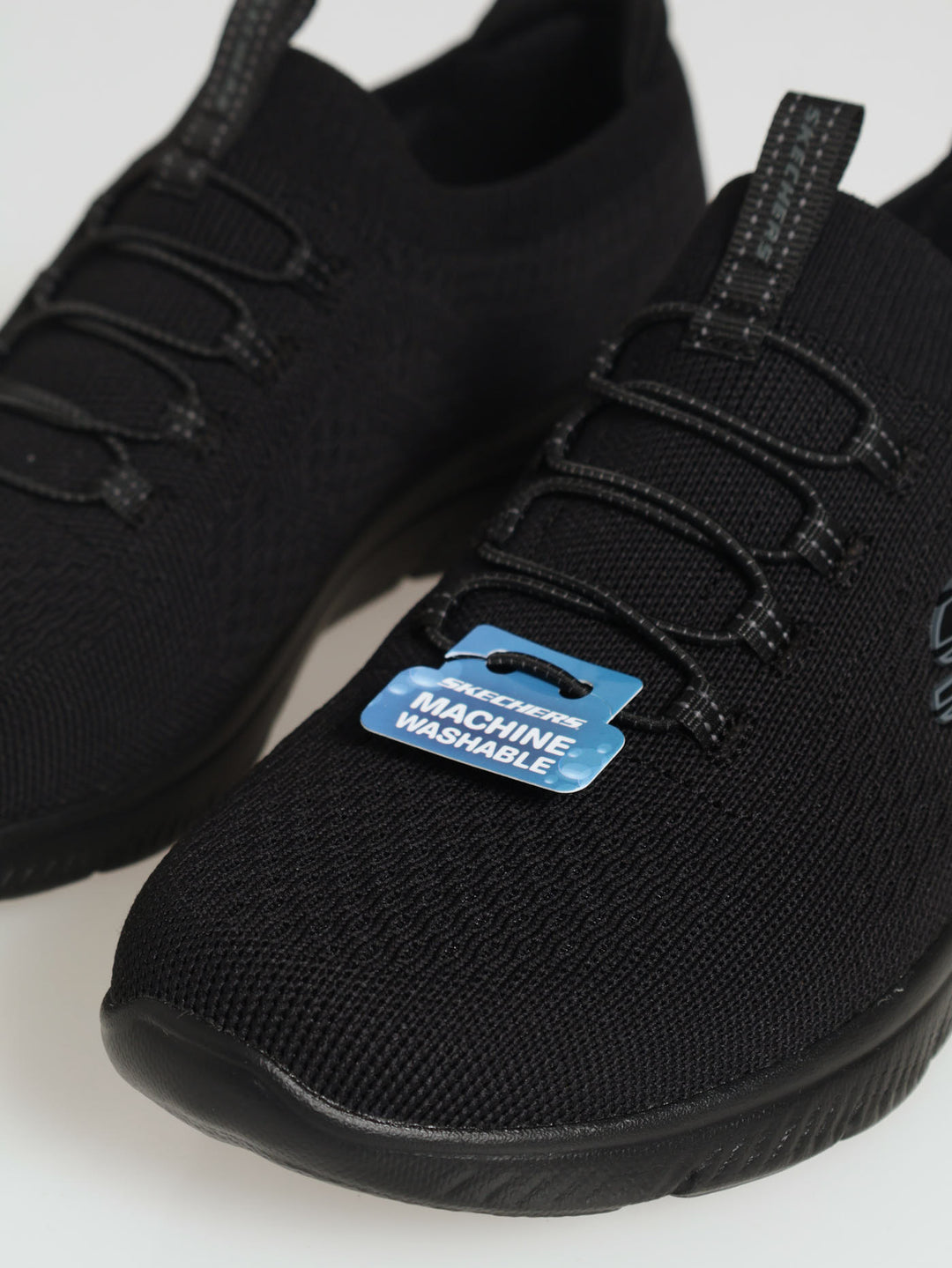 Summits Sneaker - Black