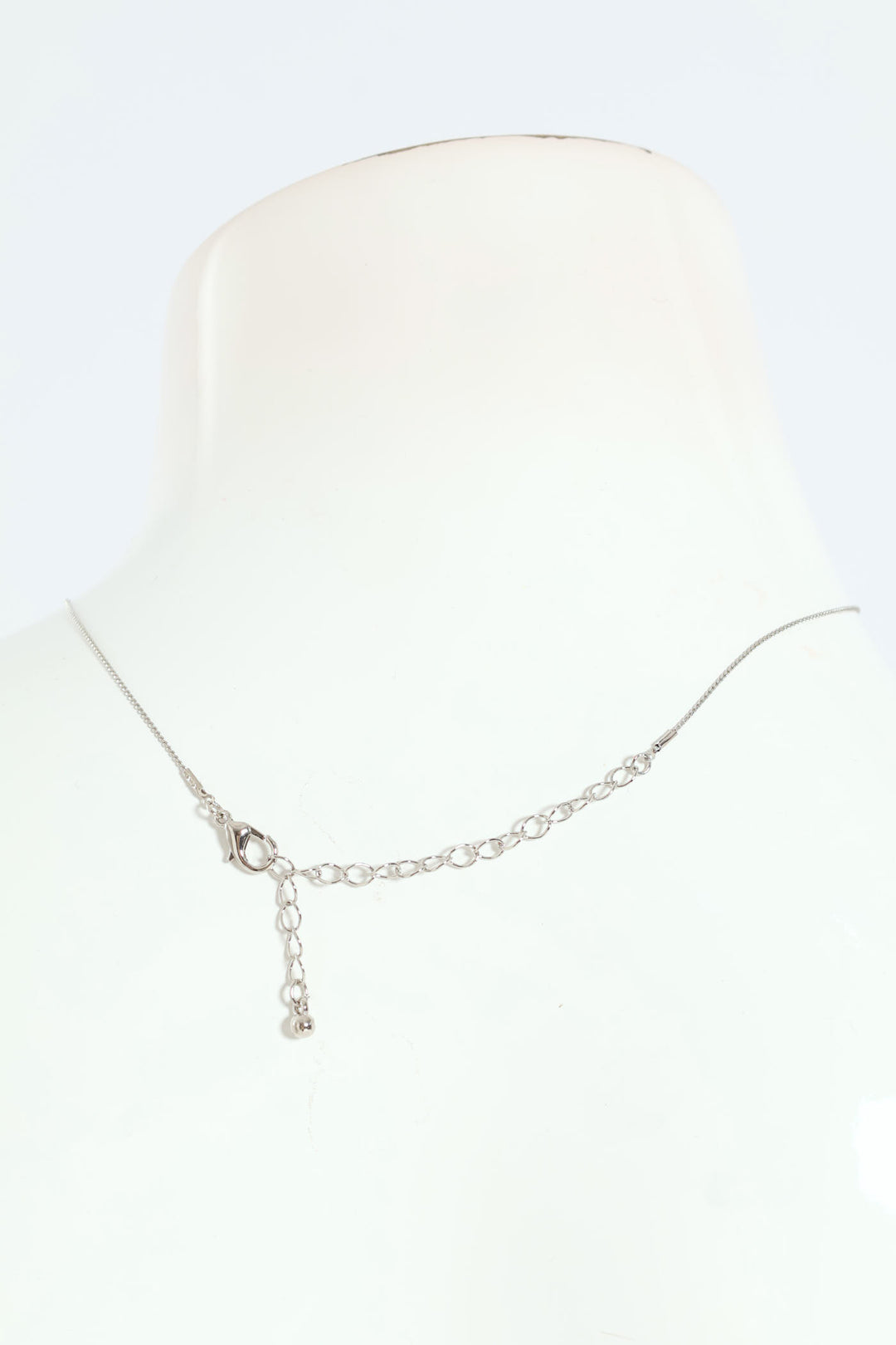 Round Flat Pendant Pearl Bead Necklace - Silver