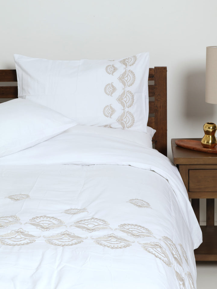 Eden Embroidered Duvet Set - White