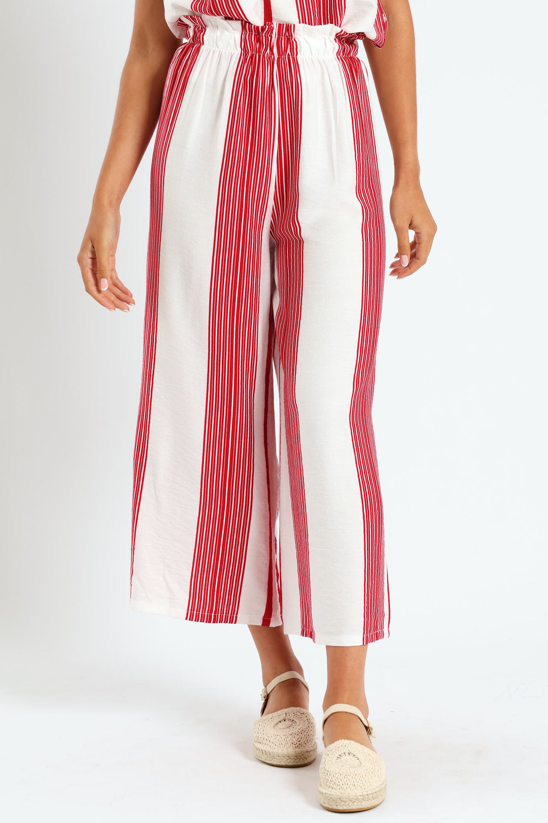 Pull On Capri Pants - White/Red