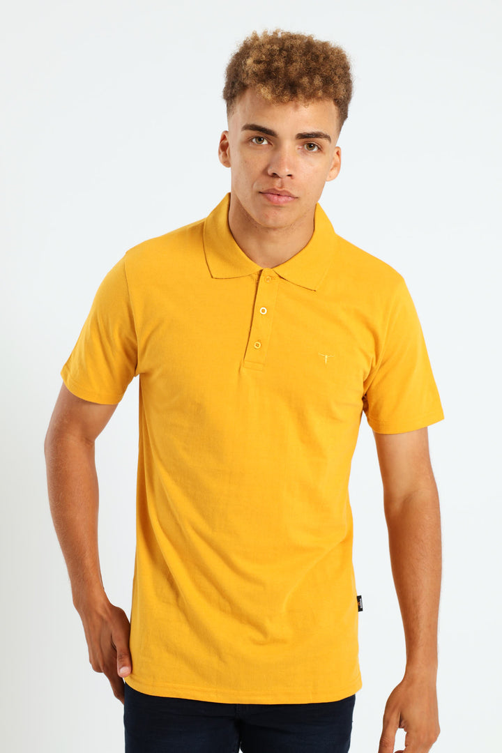 Bull Logo Golfer - Mustard