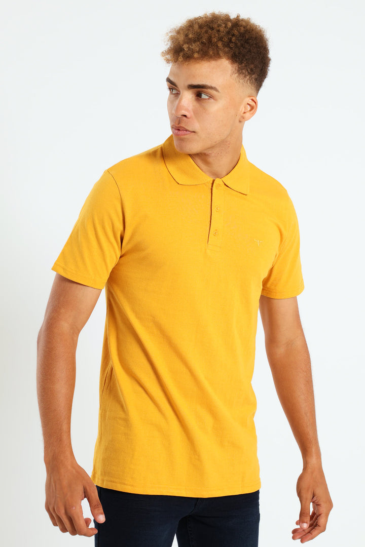 Bull Logo Golfer - Mustard