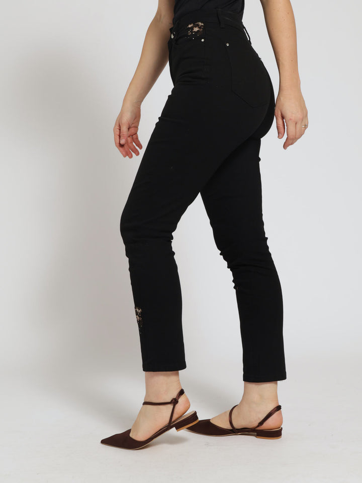 Floral Embroidered Detail Straightleg Denim Jean - Black