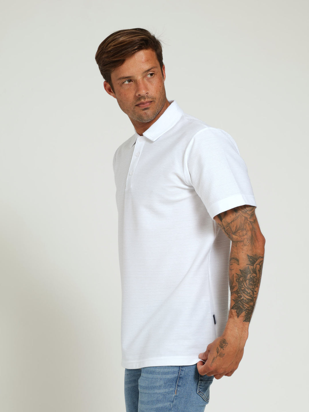 Ottoman Self Collar Golfer - White