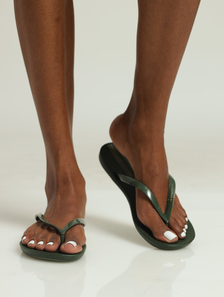 Wave Thong Sandal - Olive