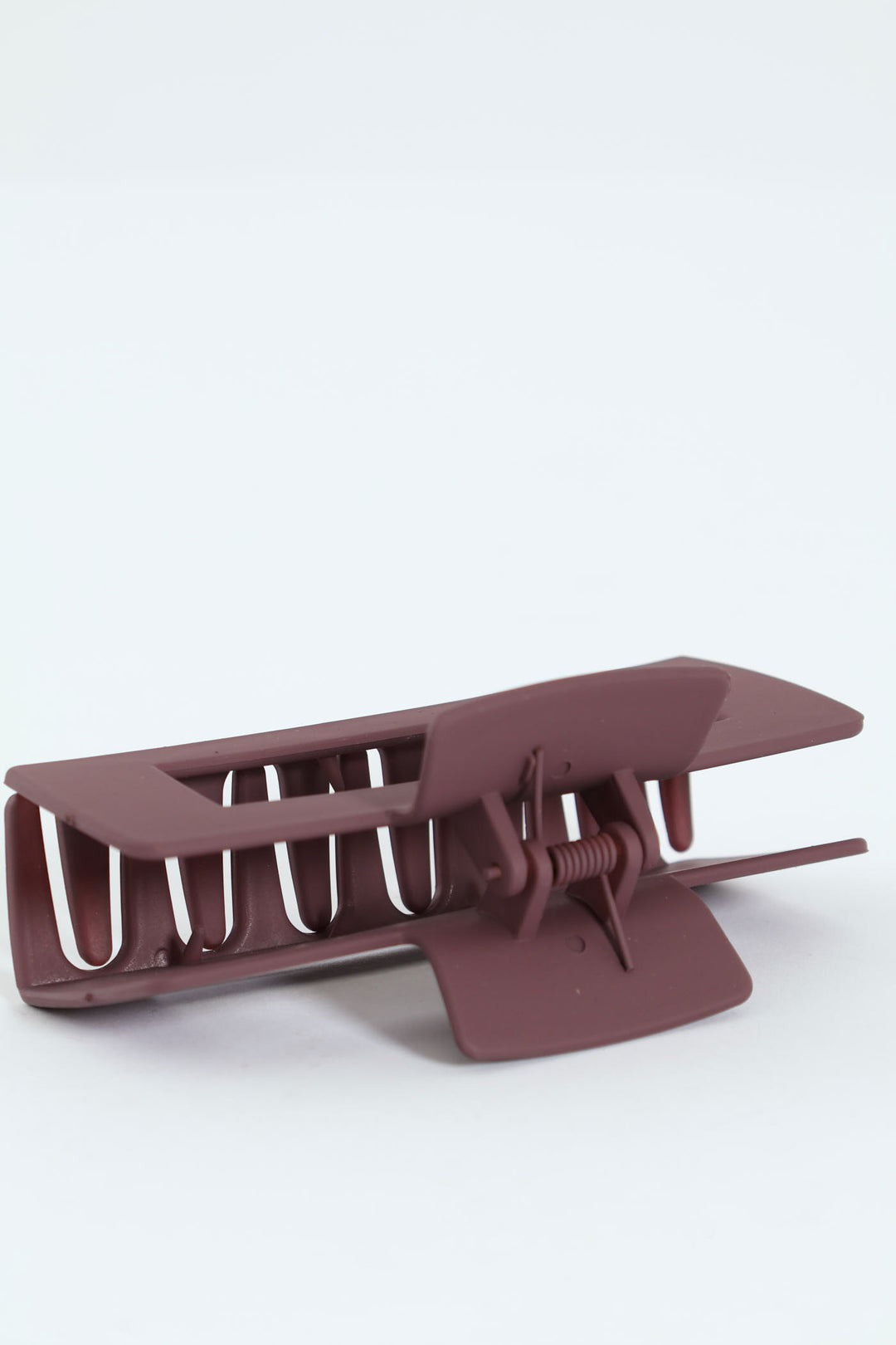 Cutout Matte Hair Clip - Dark Mauve