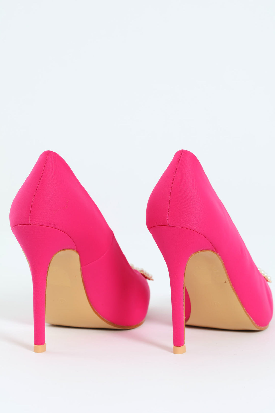 Pearl Broach Pointed Toe Heel  - Cerise