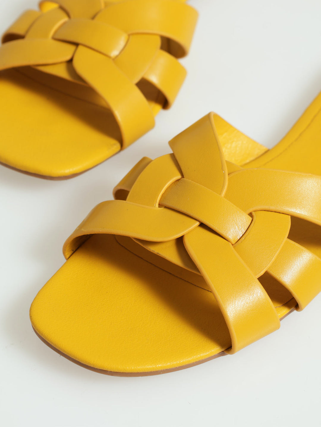 Interlink Basic Mule Sandal - Mustard