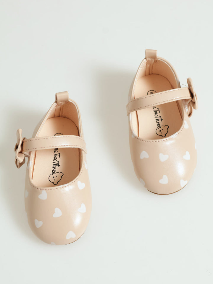 Baby Girls Heart Pumps - Beige