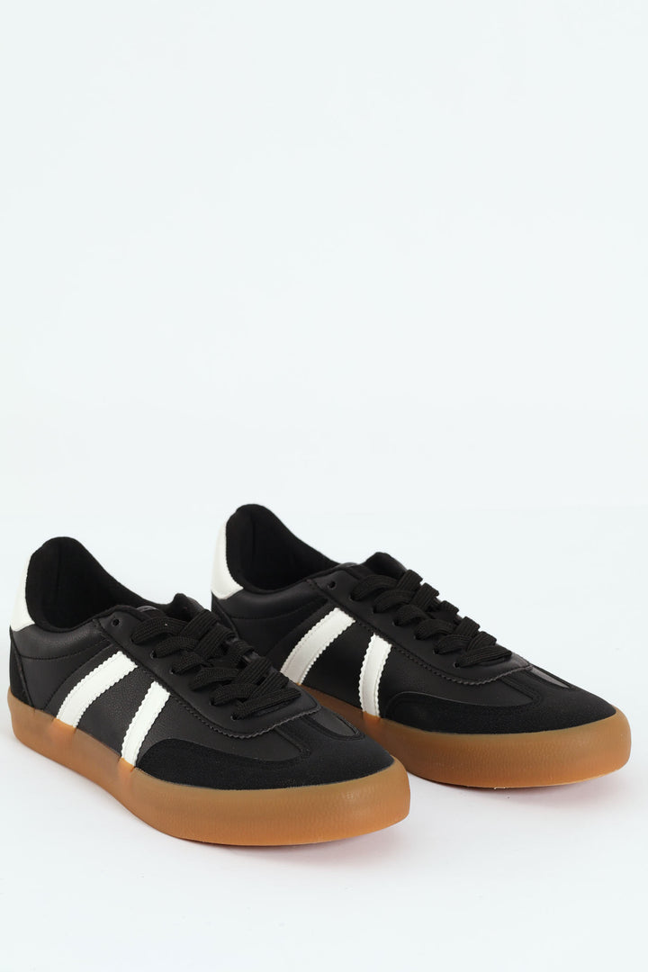 Low Cut Sneaker With Suede Toe Insert - Black