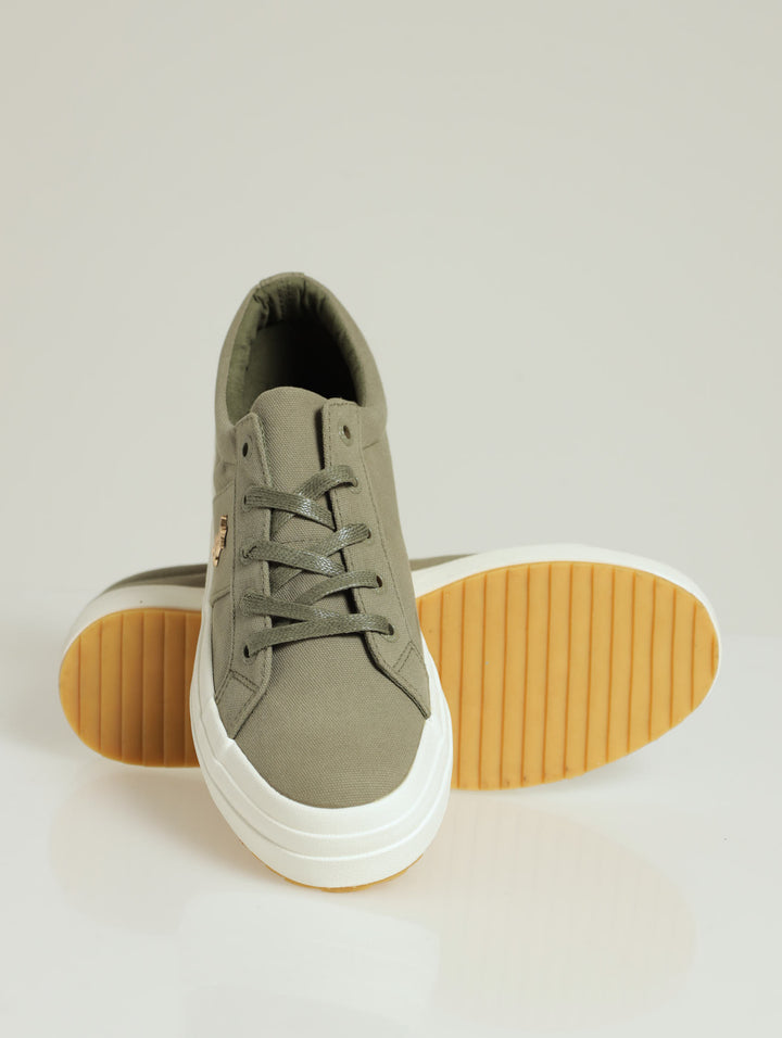 Classic Canvas Sneaker - Olive