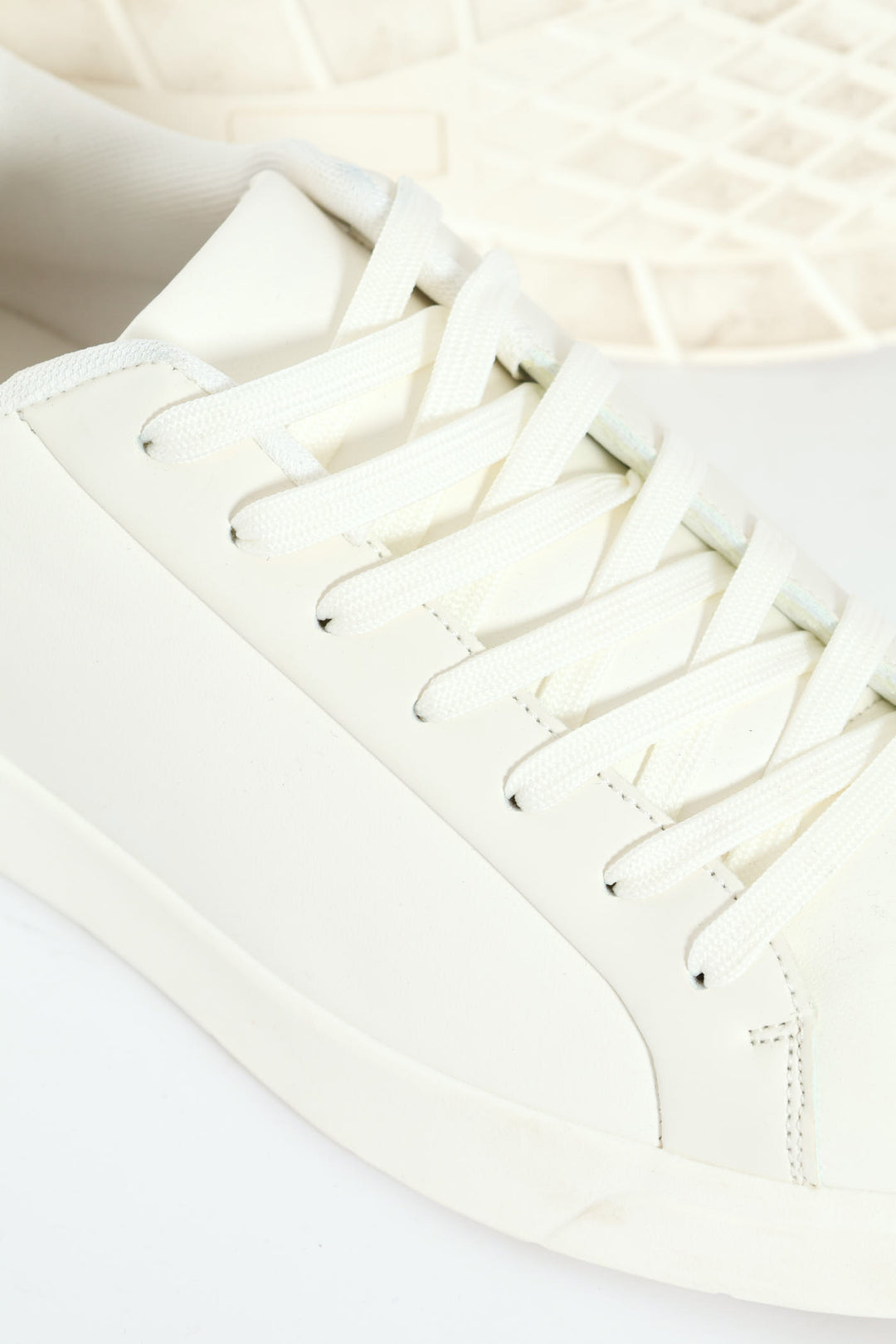 1-Up Plain Lace Up Sneaker - White