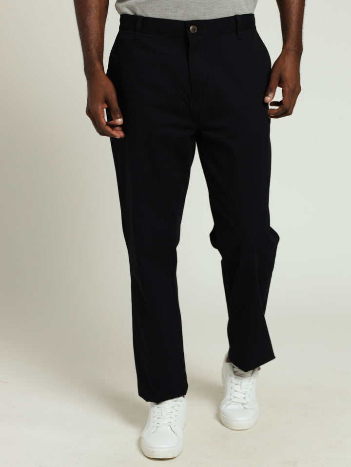 New Basic Straight Fit Chino - Black