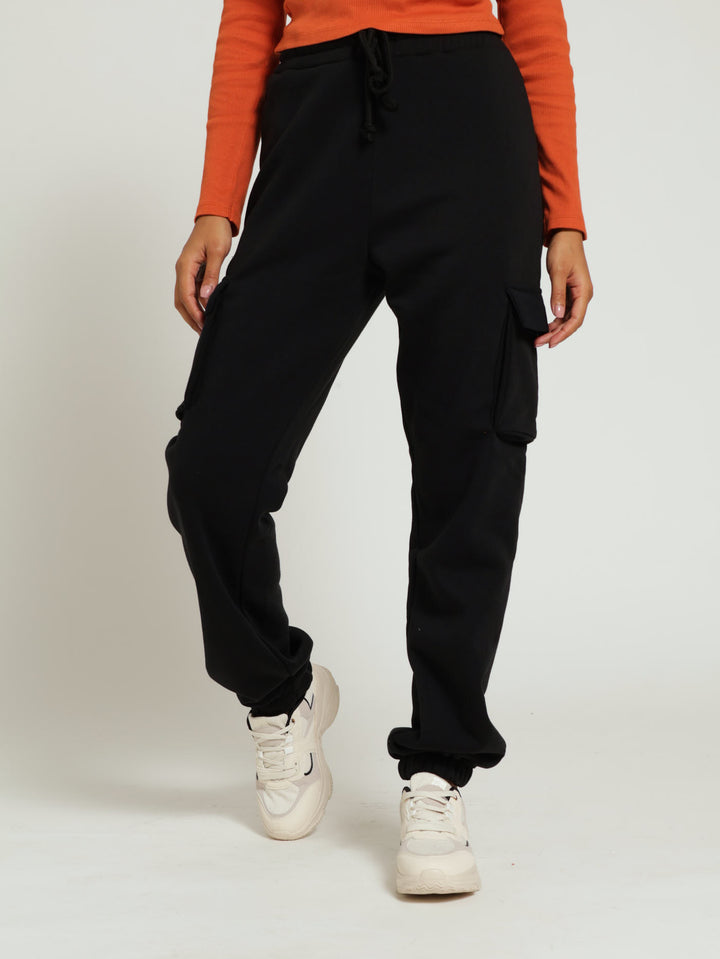 Rib Pocket Fleece Jogger - Black