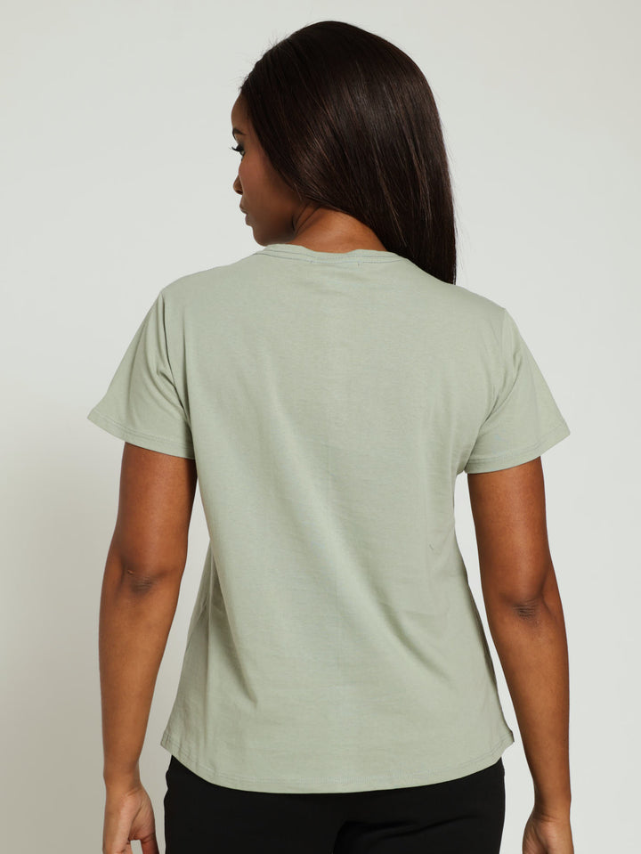 Bisous Vase Tee - Sage