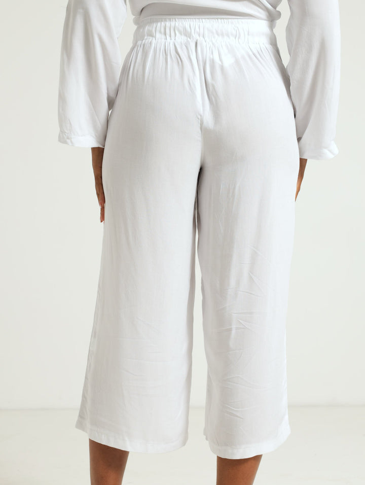 Belted Pull-On Culotte Pants - White