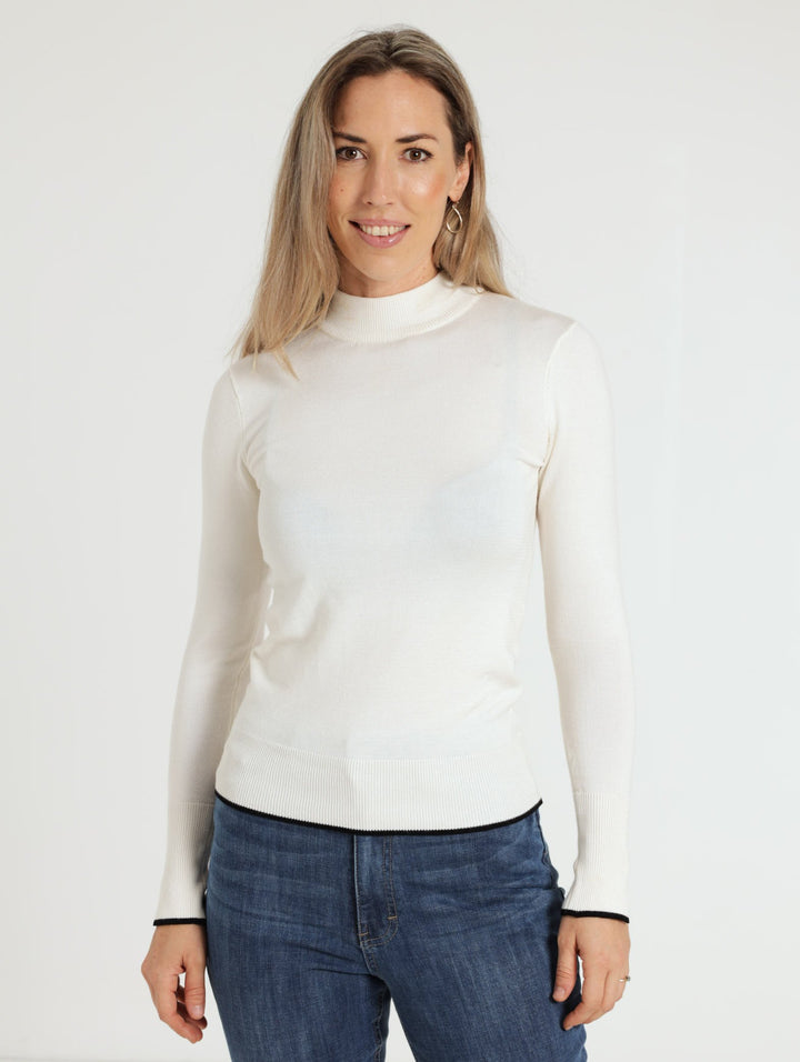 Turtle Pullover Knitwear - Cream