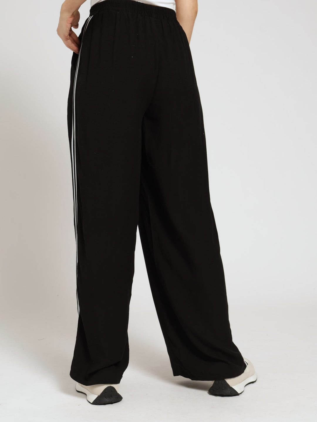 Pull-On Split Hem Sports Stripe Wideleg Pants - Black