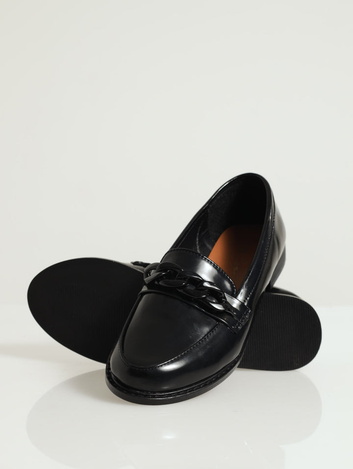 Loafer With Self-Colour Chain - Black