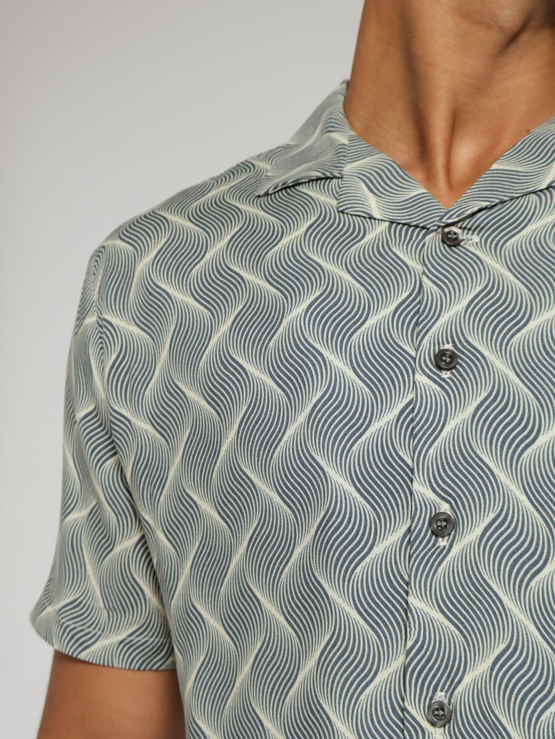 Viscose Wave Retro Print Shirt - Green