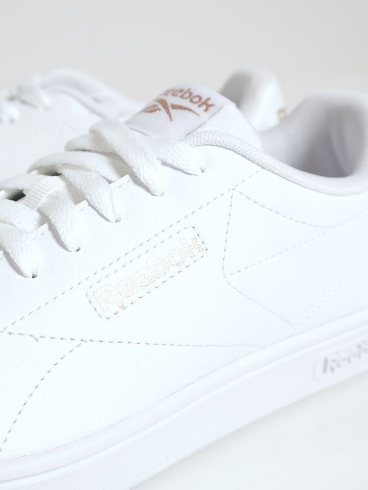 Court Clean Sneaker - White