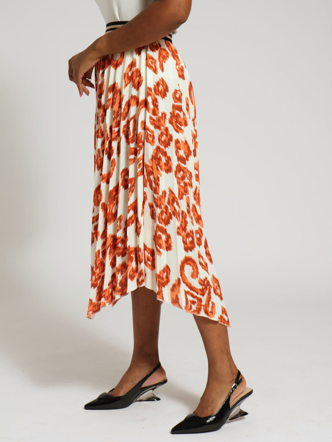 Pleated Midi Skirt With Rib Waistband - Rust