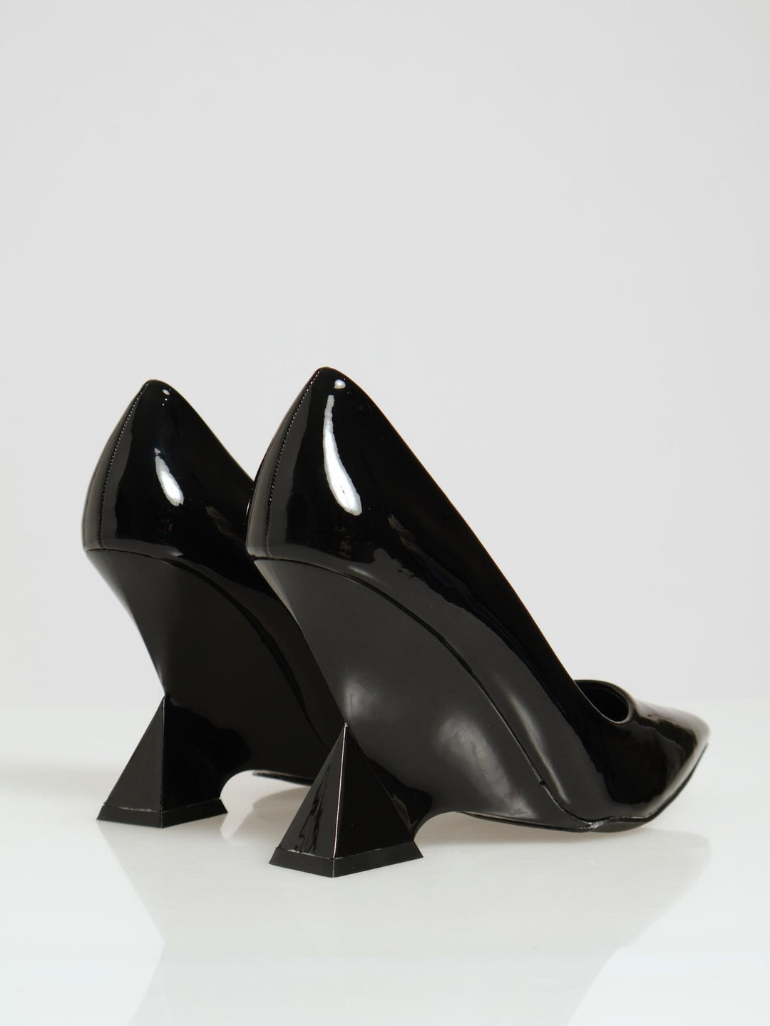 Patent Pointed Toe Shaped Heel - Black