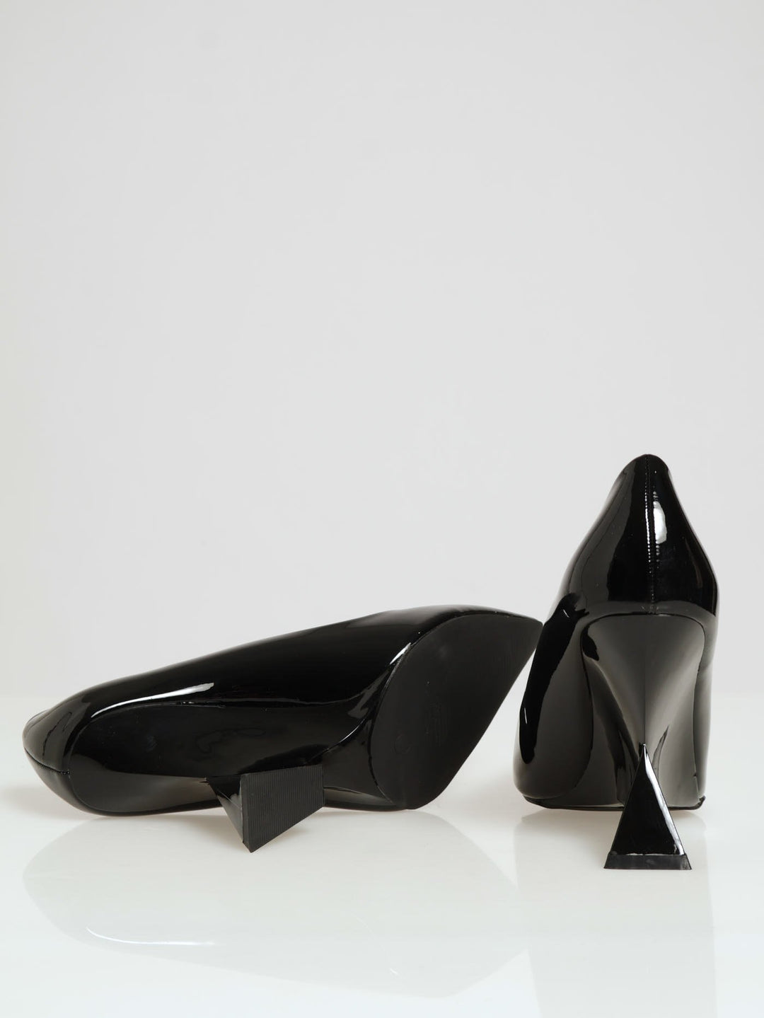 Patent Pointed Toe Shaped Heel - Black