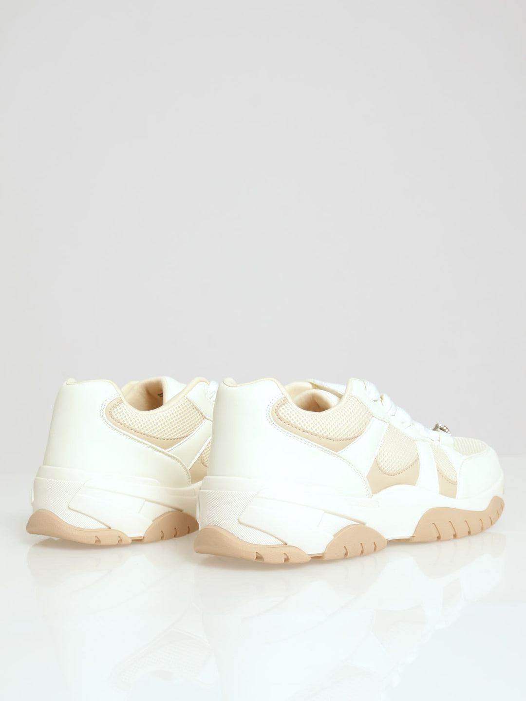 Jaydee Panelled Lace Up Sneaker - White/Beige