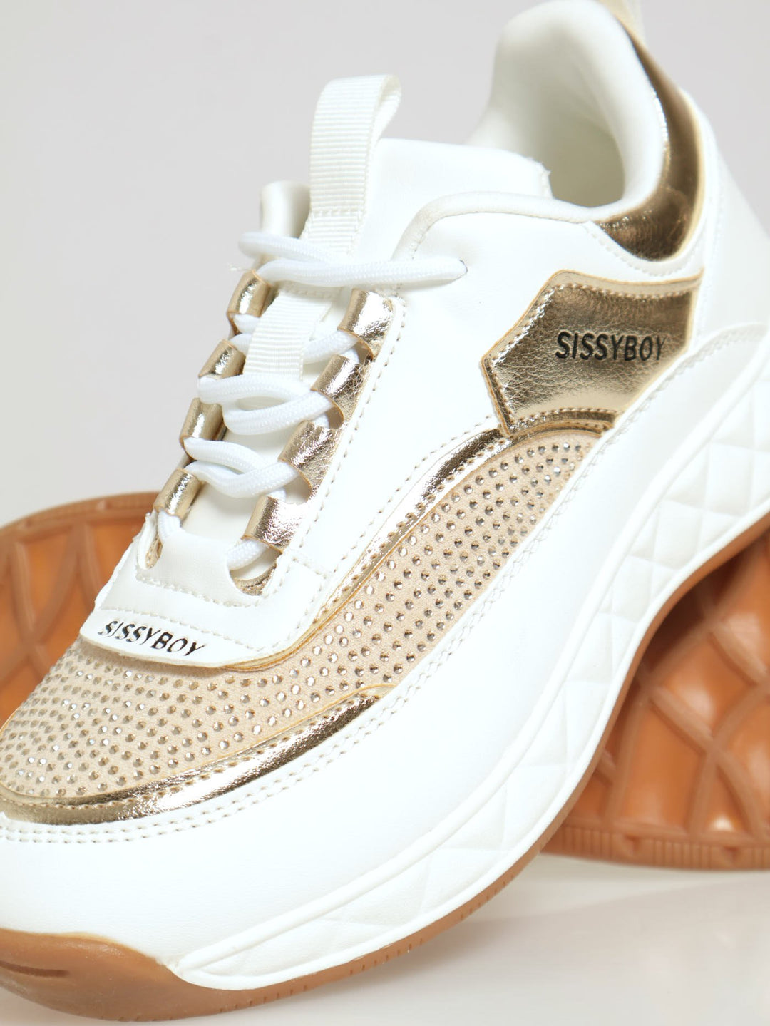 Bailey Lace Up Sneaker - White/Beige