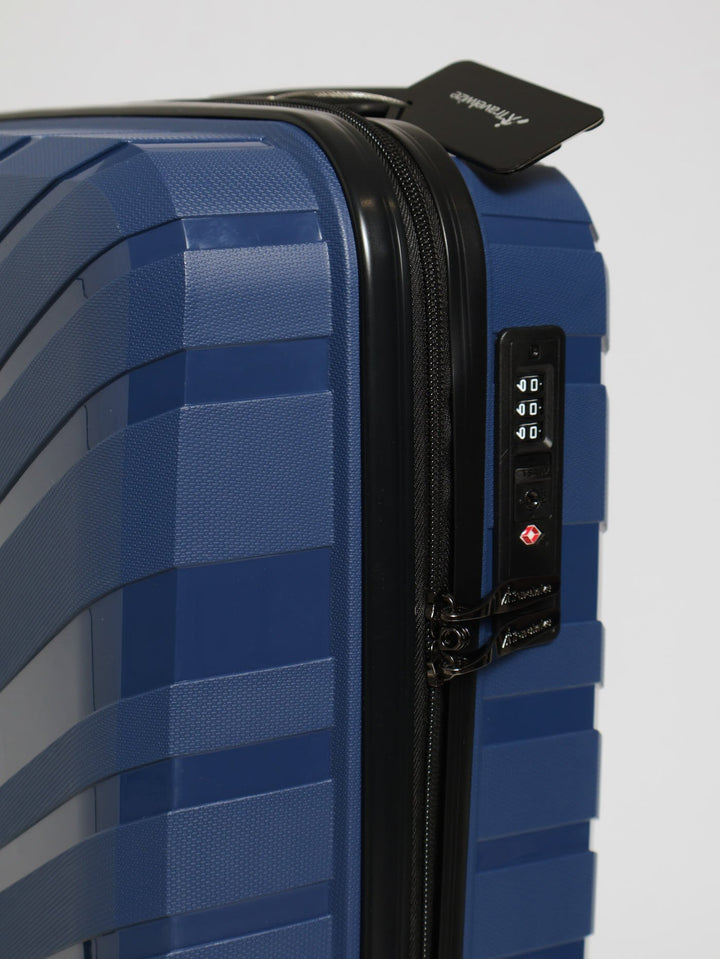 Java 4-Wheel Spinner Luggage - Navy