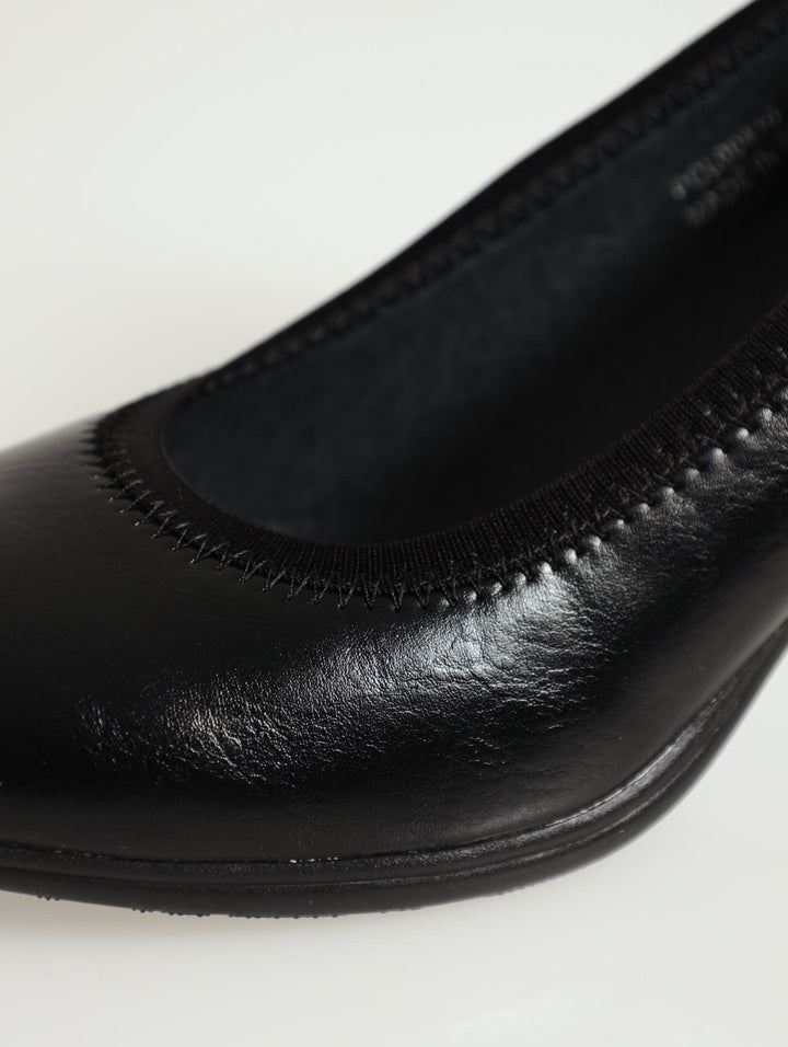 Ladies Plain Morden Court Shoe - Black