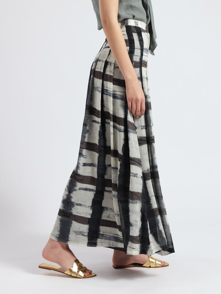 A-Line Maxi Pleated Detail Skirt