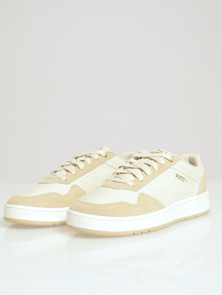 Court Classic Closed Toe Lace Up Sneaker - Beige