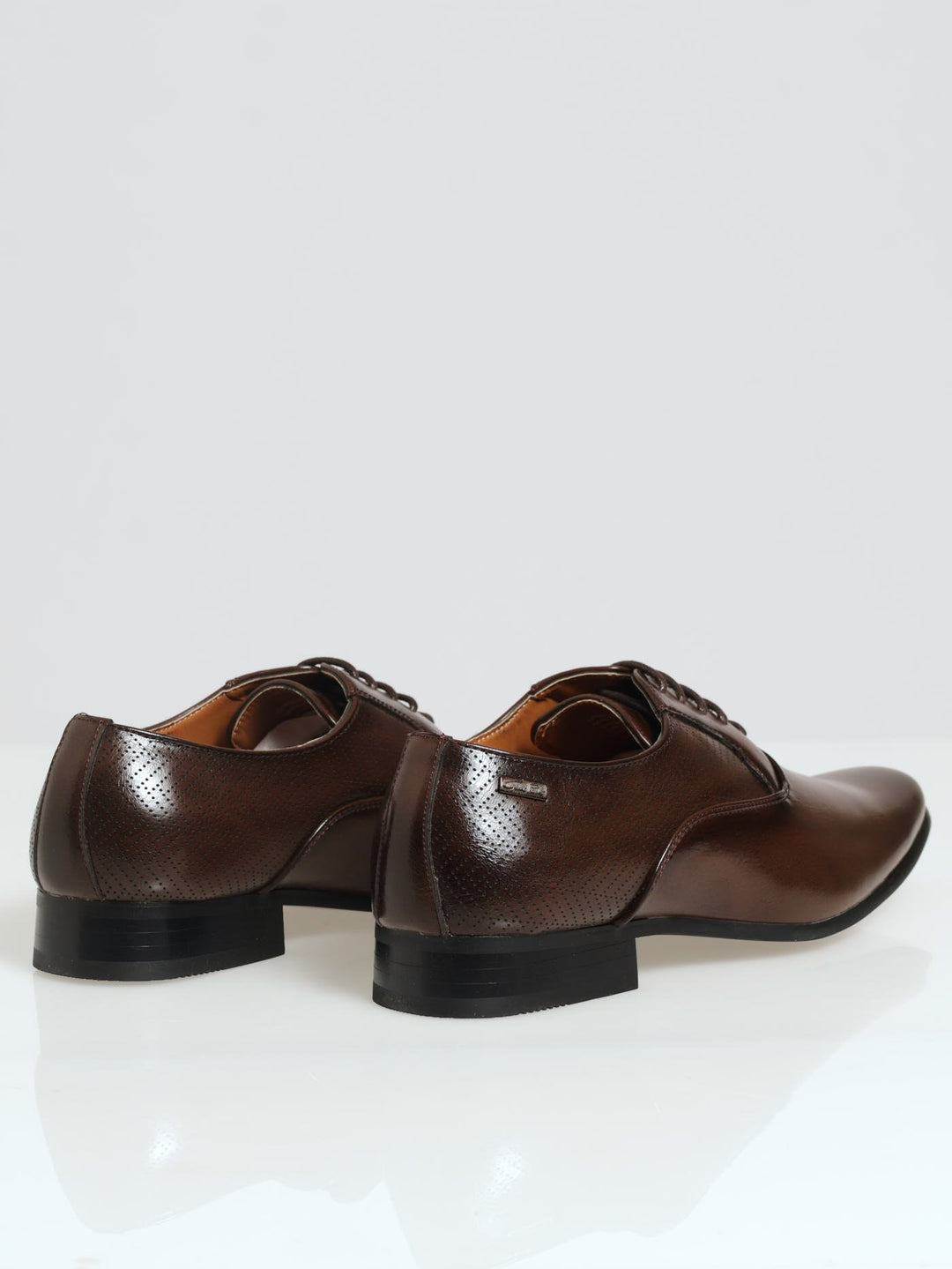 Full Pin Punch Back Quarter Lace Up Oxford Shoe - Brown