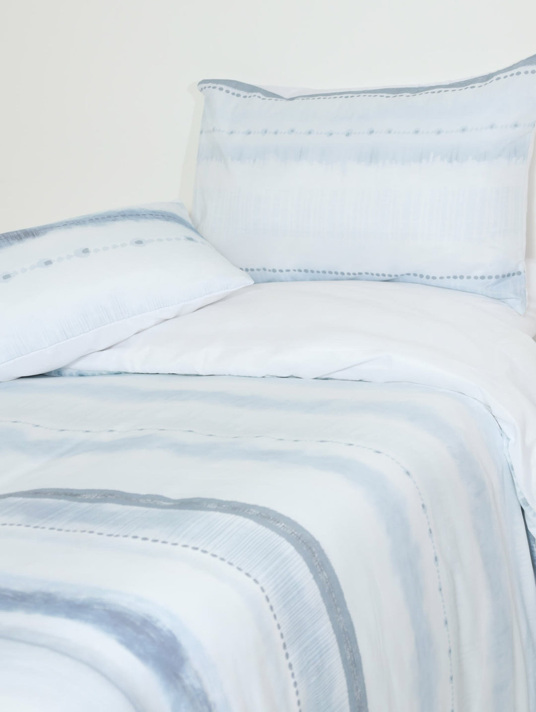 Waters Edge Duvet - Navy