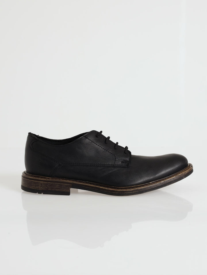 Jump Lace Up Derby Shoe - Black