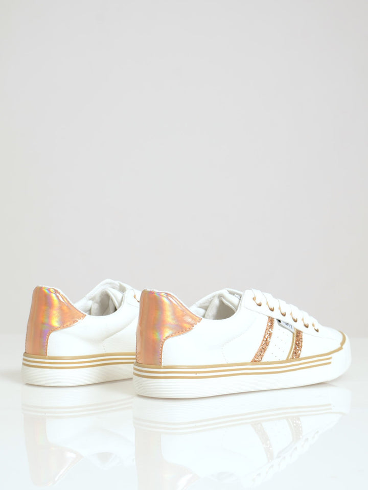 Lexi Panelled Low Cut Sneaker - White