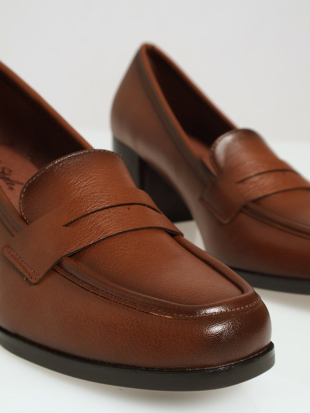 Soft Tayten Loafer Heel - Brown