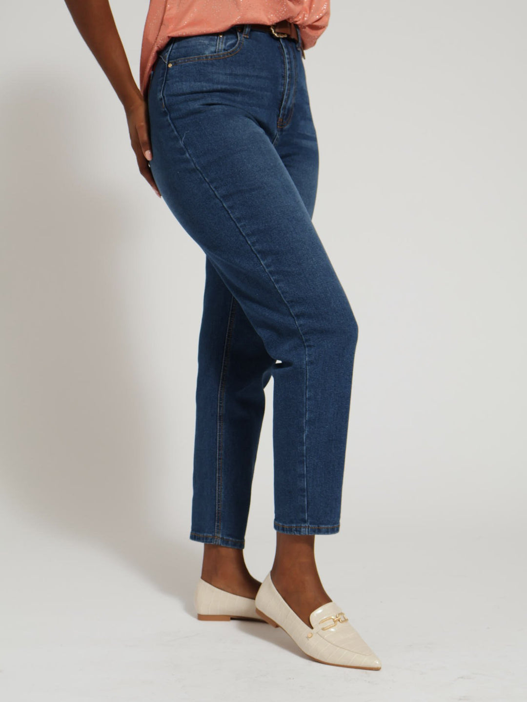 Push-Up Belted Mom Jean - Stonewash