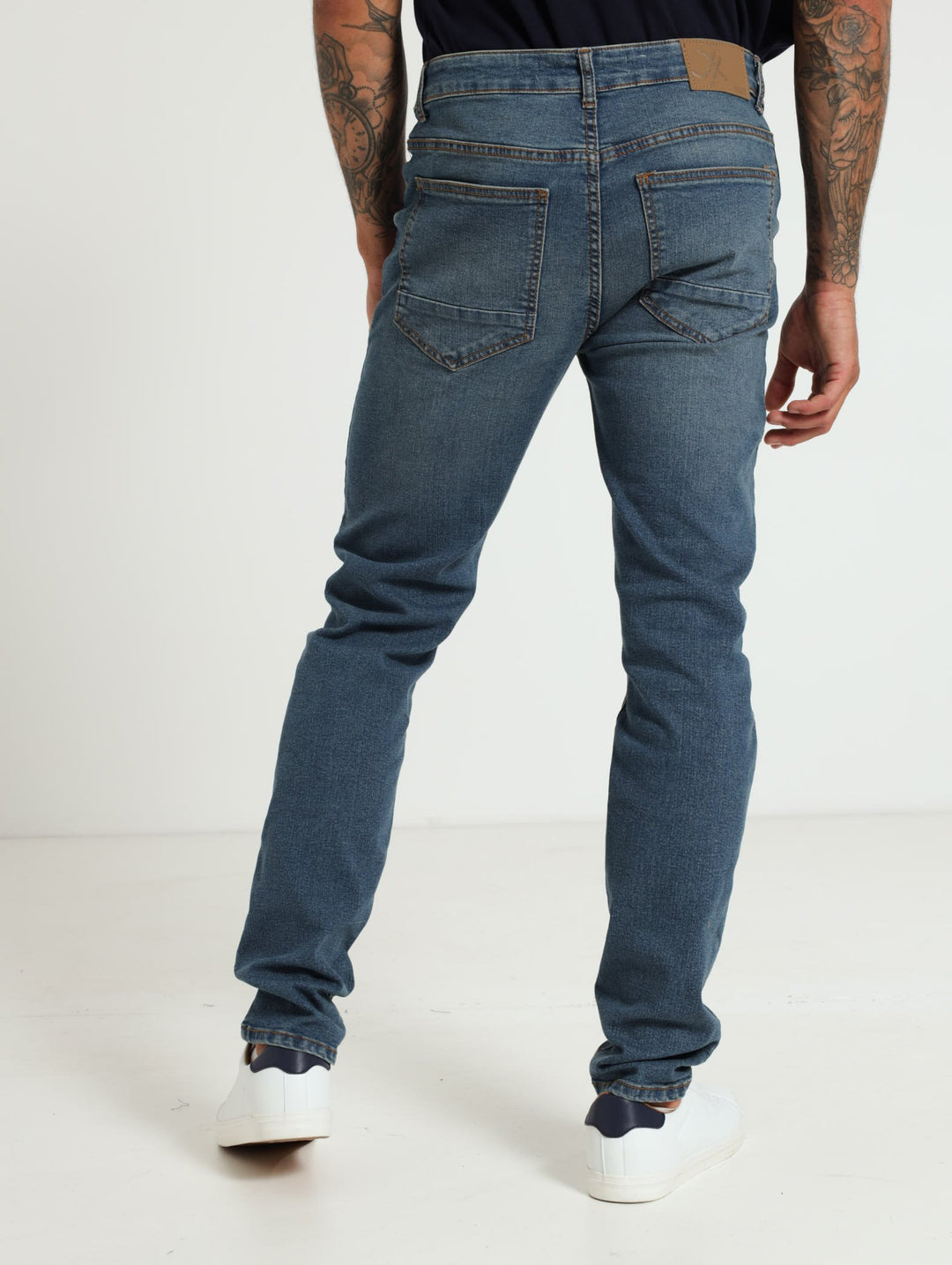 Mid Tint Skinny Jean - Medium Wash