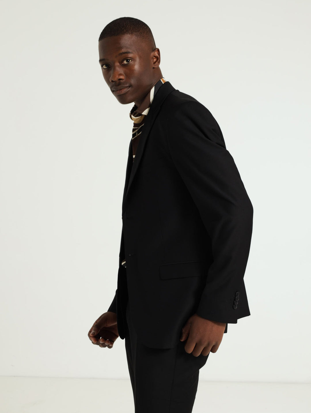 Classic Suit Jacket - Black