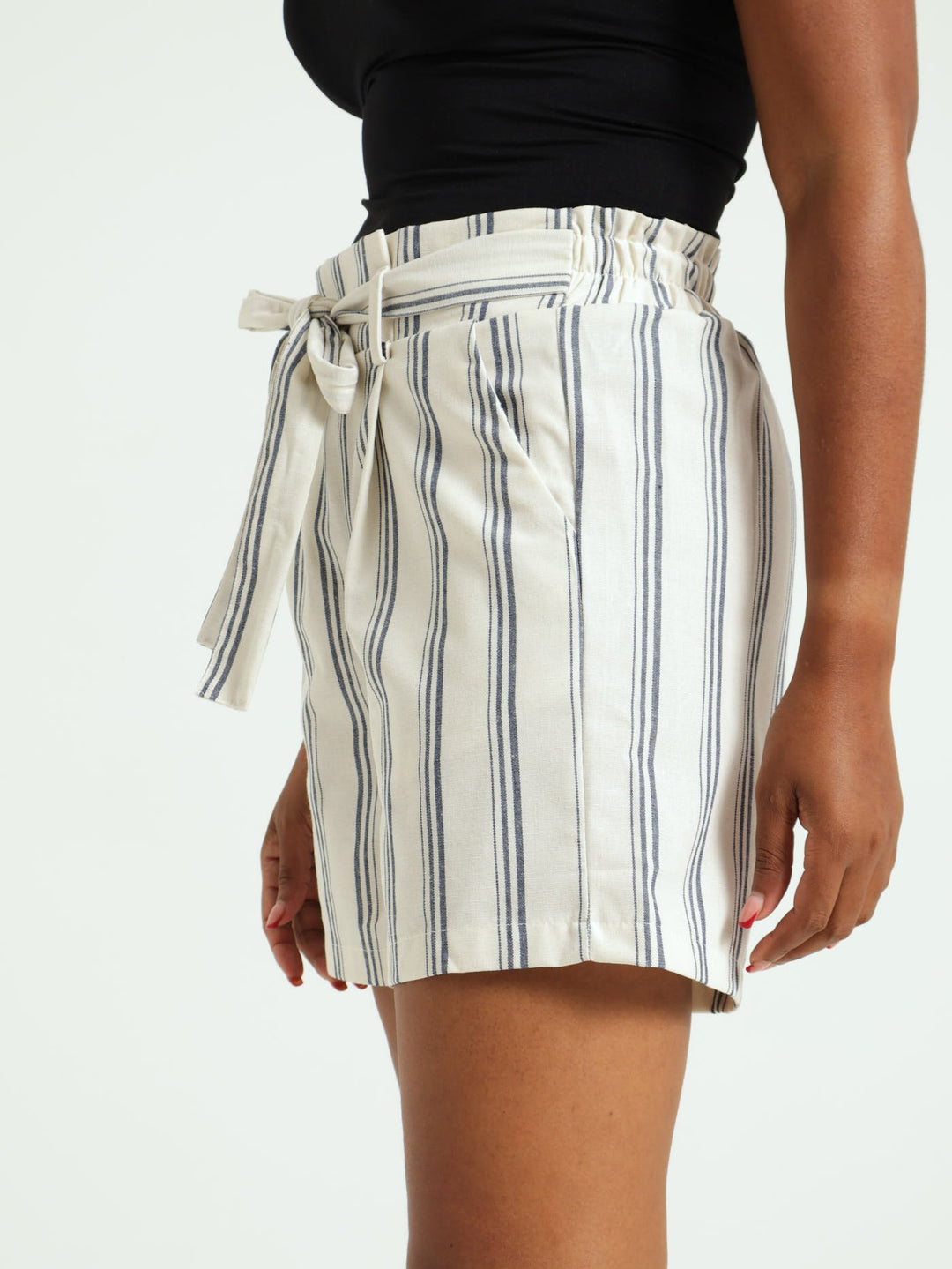 Pleated Front Paperbag Belted Mid Thigh Shorts - Cream