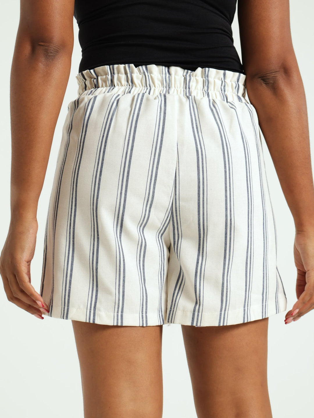 Pleated Front Paperbag Belted Mid Thigh Shorts - Cream