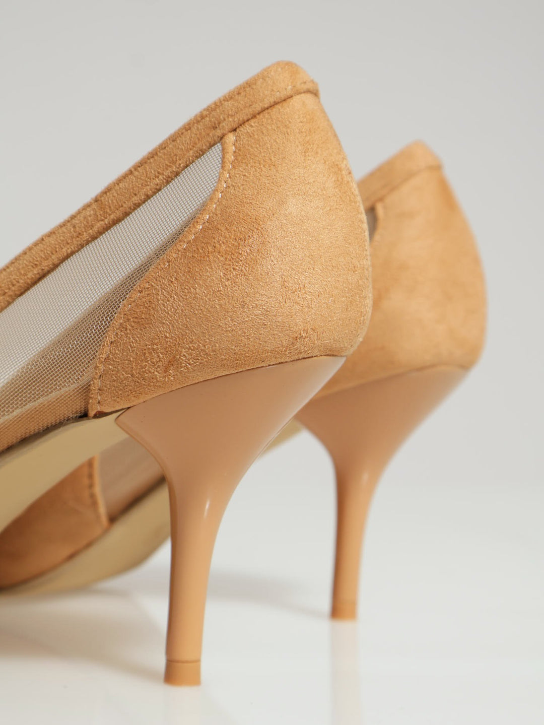 Mesh Insert Kitten Court Heel - Natural