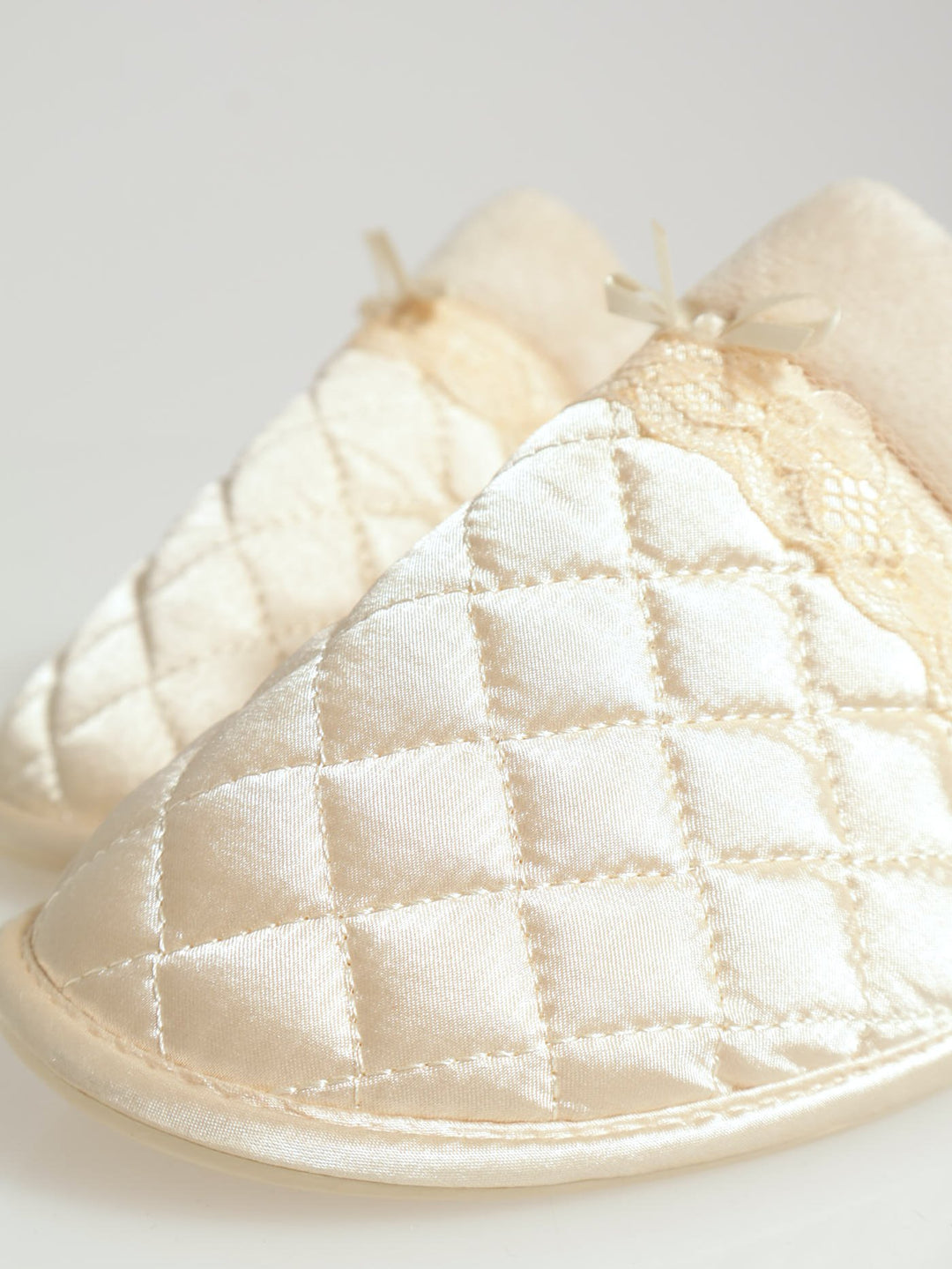 Quilted Closed Toe Slipper With Bow & Fur Topline - Champagne